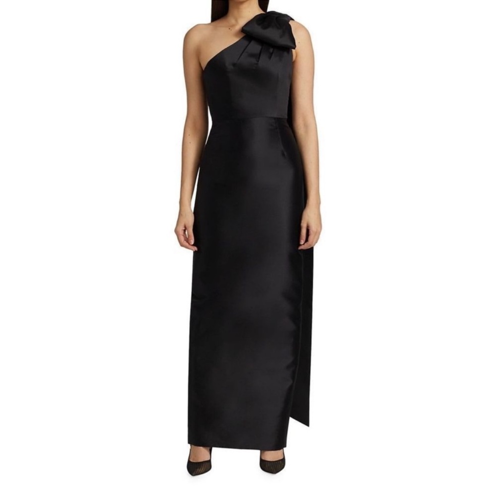 Alexia Maria Gown - Picture 12 of 12